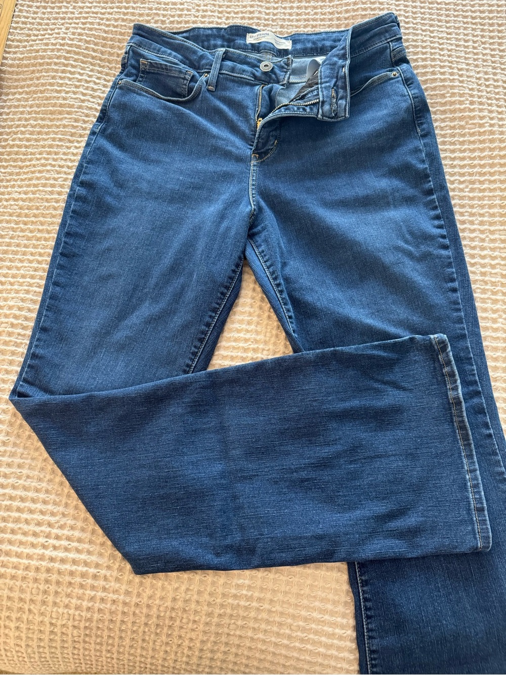 Women's Boot Cut Jeans in Deep Blue Denim
